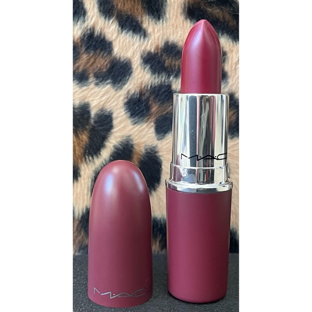 Limited Edition M.A.C Cosmetics Sip Happens Matte Lipstick - Picture 6 of 9